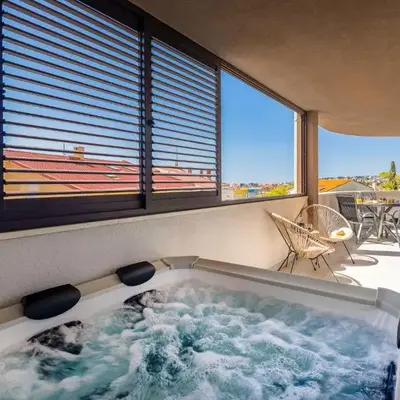 Comfortable Penthouse Apartment - Sita