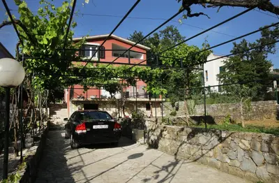 Zgrada u kojoj se nalazi vila