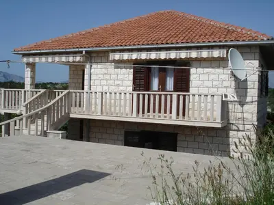 Zgrada u kojoj se nalazi apartman