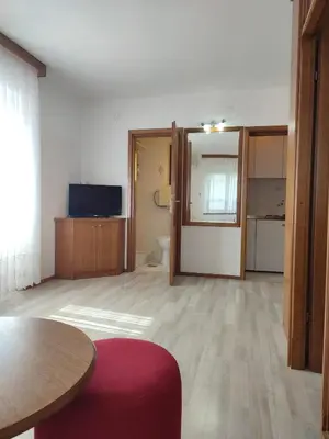 TV i/ili zabavni centar u objektu Apartments Glavinović - Near Beach and Center, Free Parking