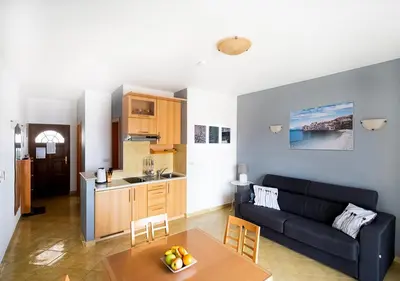Kuhinja ili čajna kuhinja u objektu Apartment Zen u Postira