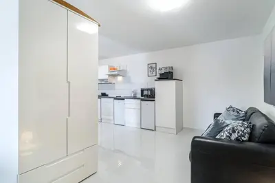 Kuhinja ili čajna kuhinja u objektu Luka 2 SEA&Beach front apartment